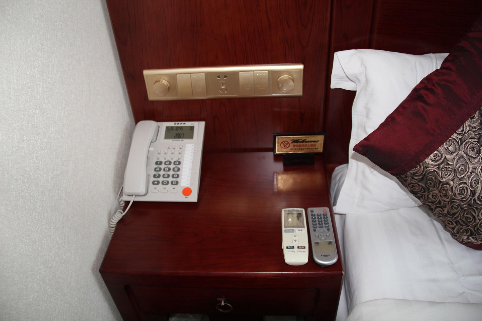 King Parkview Hotel