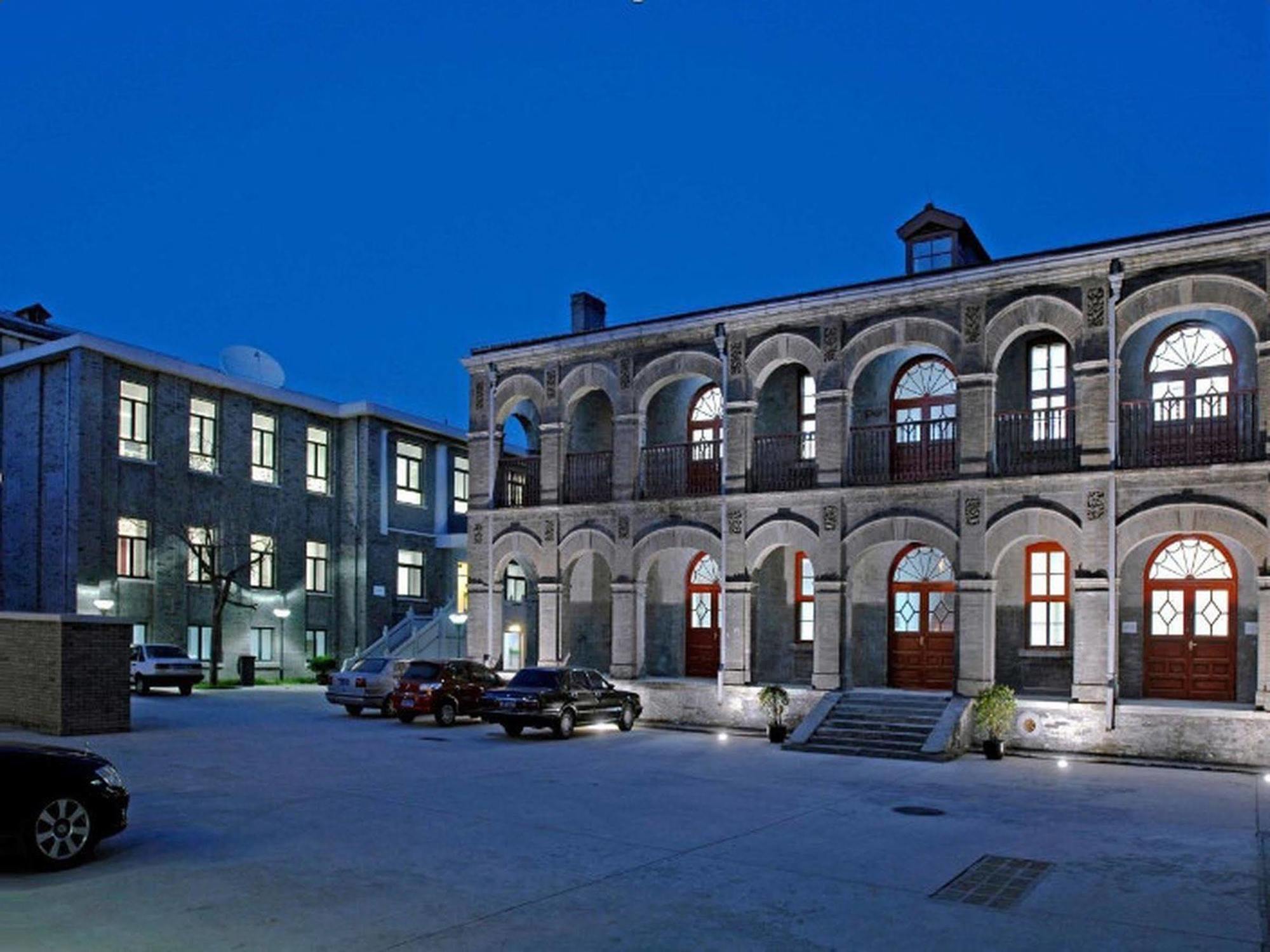 King Parkview Hotel
